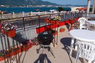 Гостевой дом Наутилус  Геленджик Стандартный четырехместный номер-11